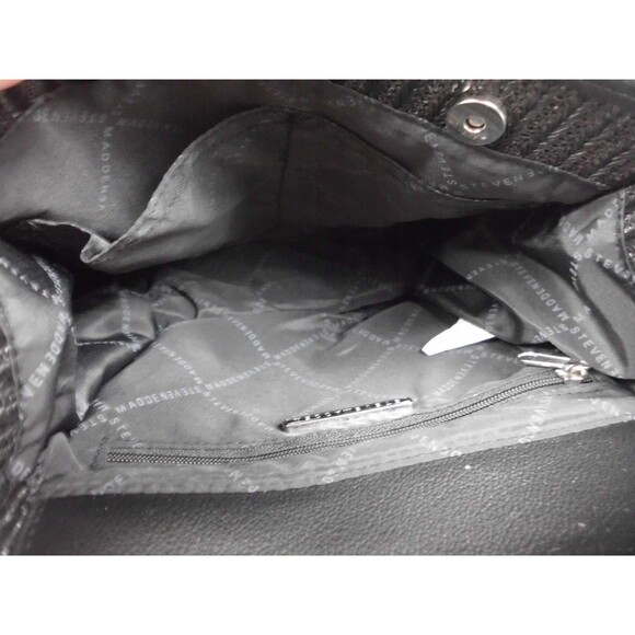 Steve Madden Straw Bwebber Crossbody Bag Purse Gray Black Airpod Pouch - Picture 4 of 4